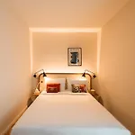 Hood Hotel