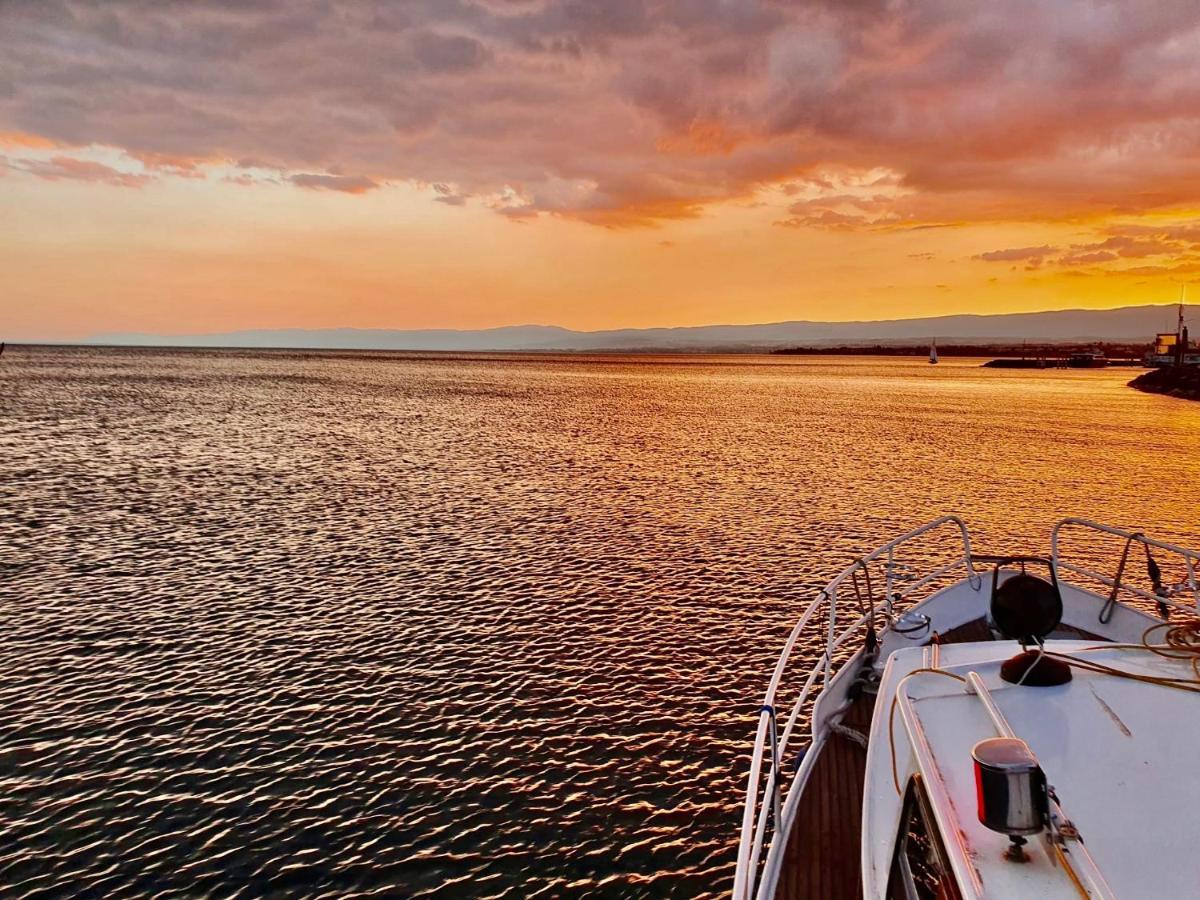 Homeboat-maison Flottante 4*