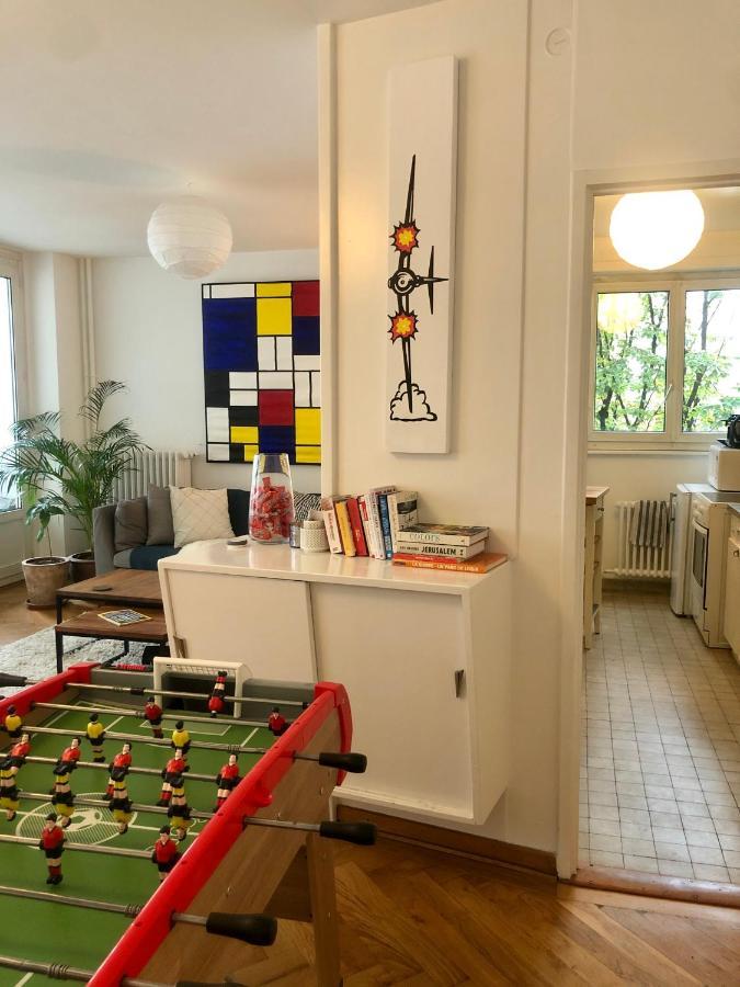 Beautiful Square View In Central Apartamento Genebra