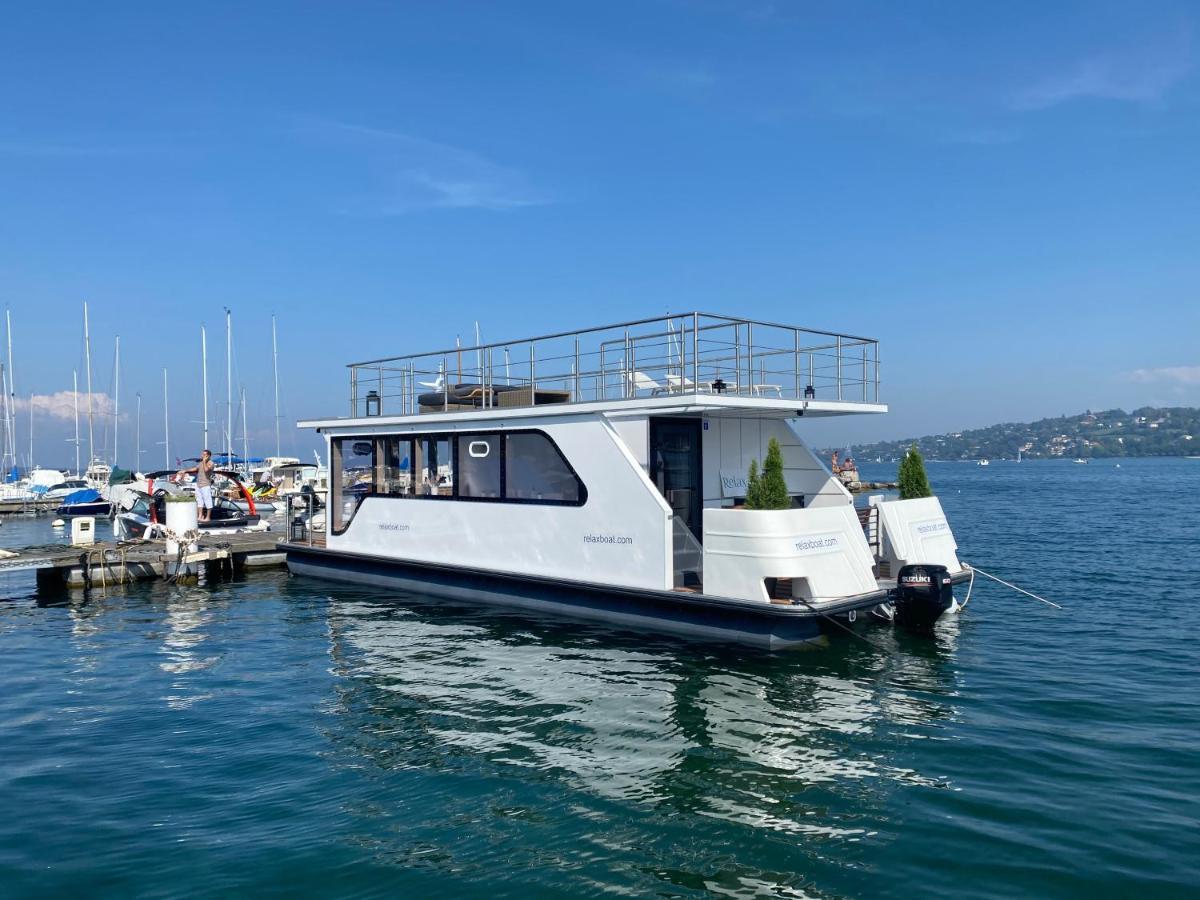 Houseboat - Dormez Sur Le Lac Bateau-hôtel