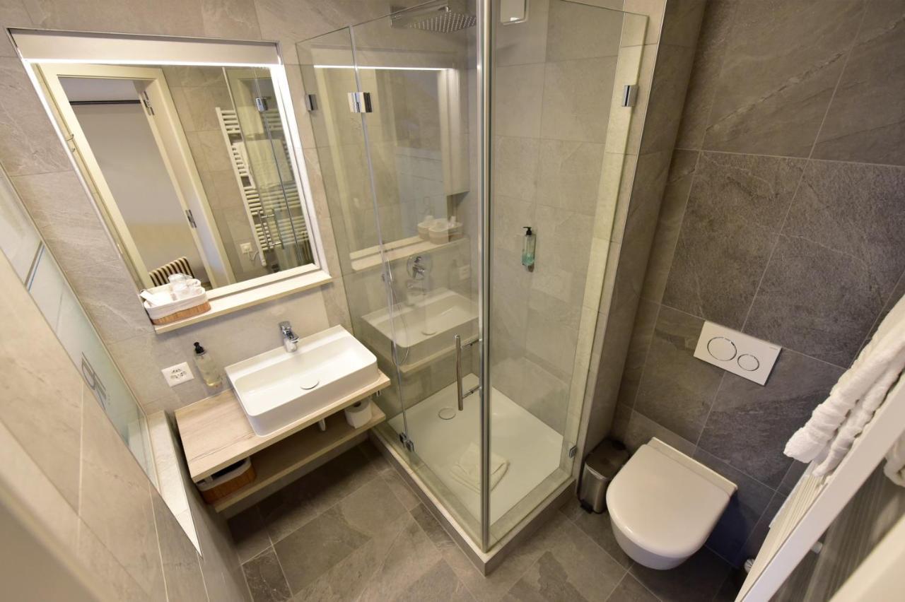 Hotel Rousseau