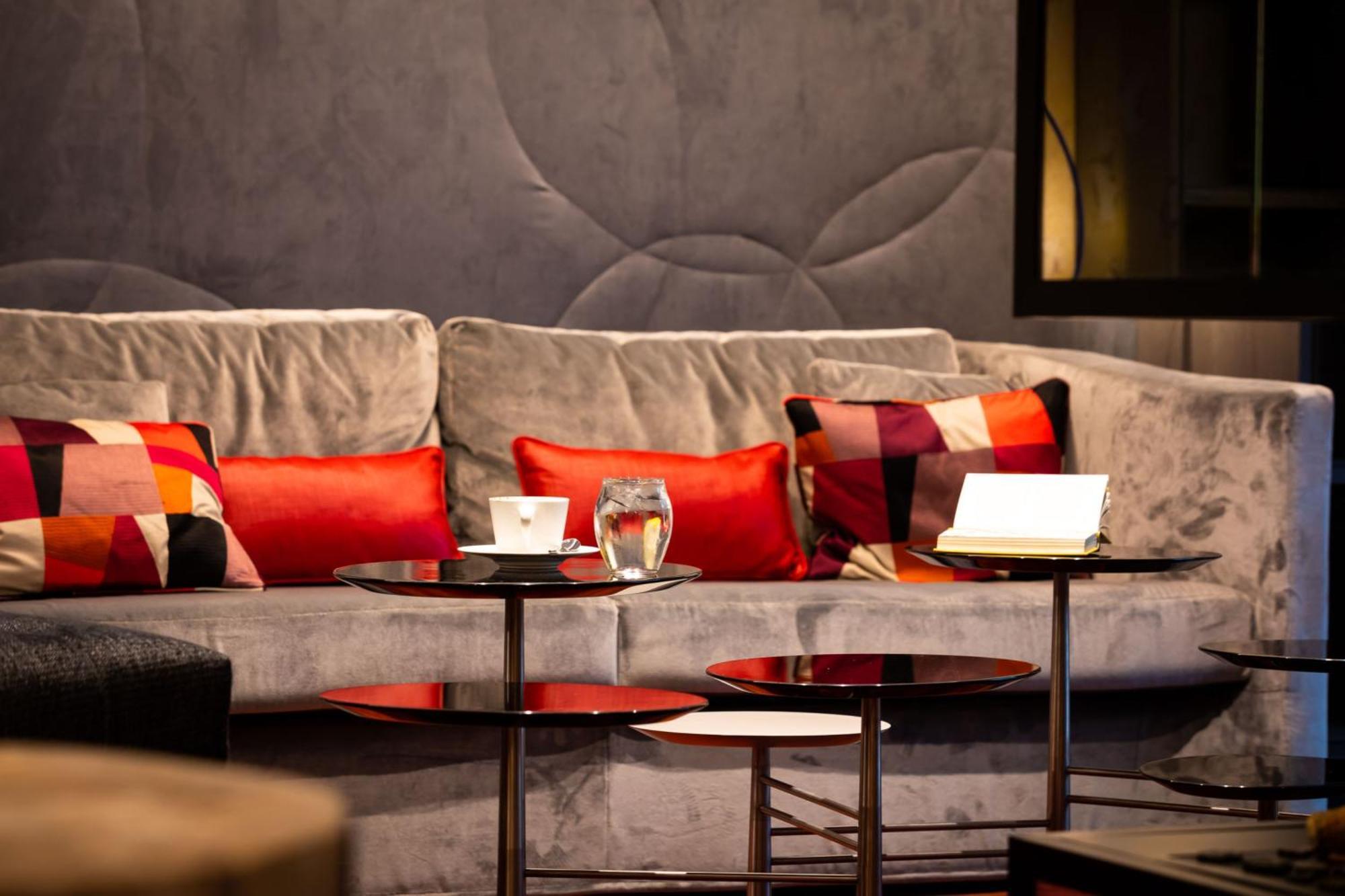 Design F6 Hotel 3*