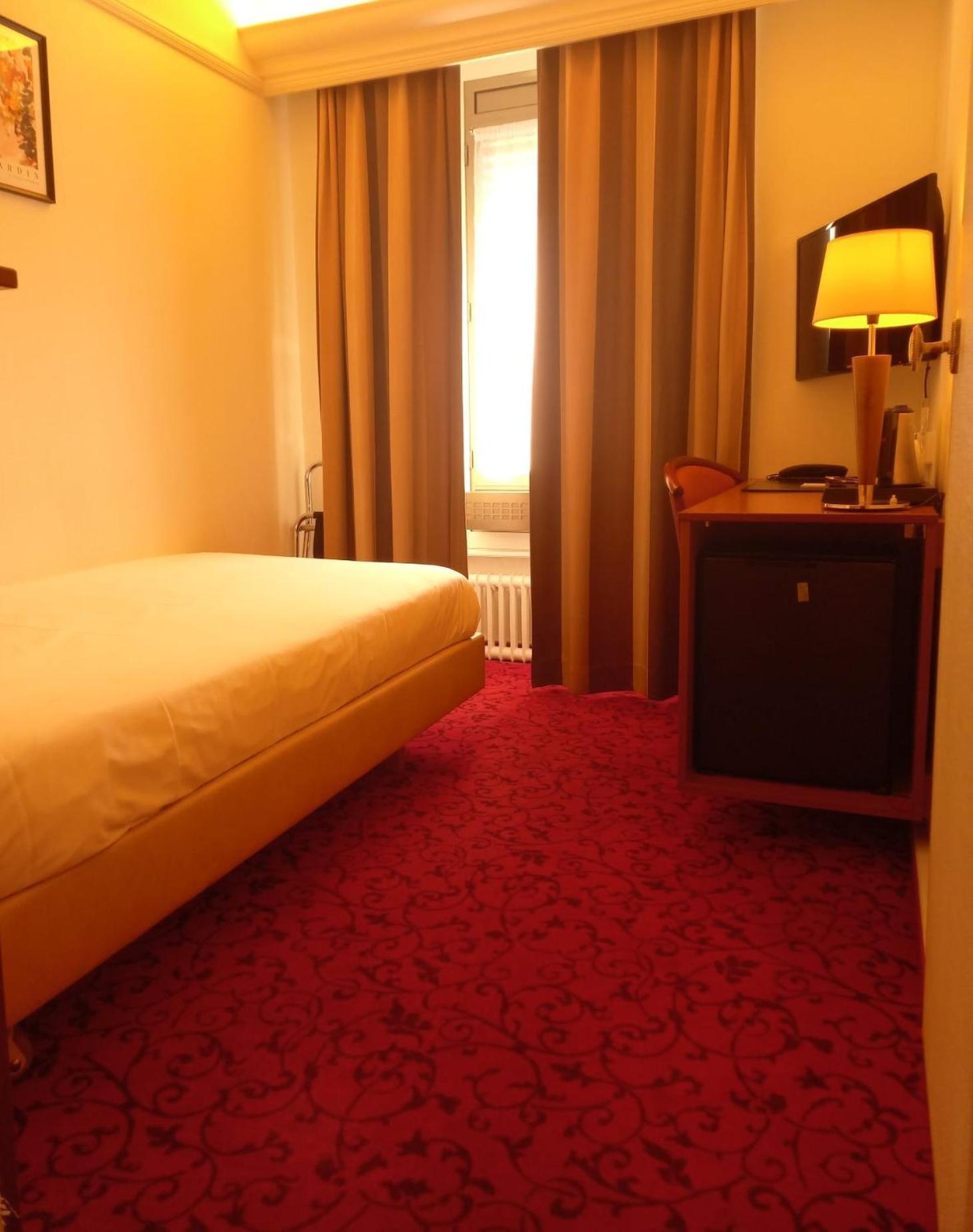 Astoria 3* Genève