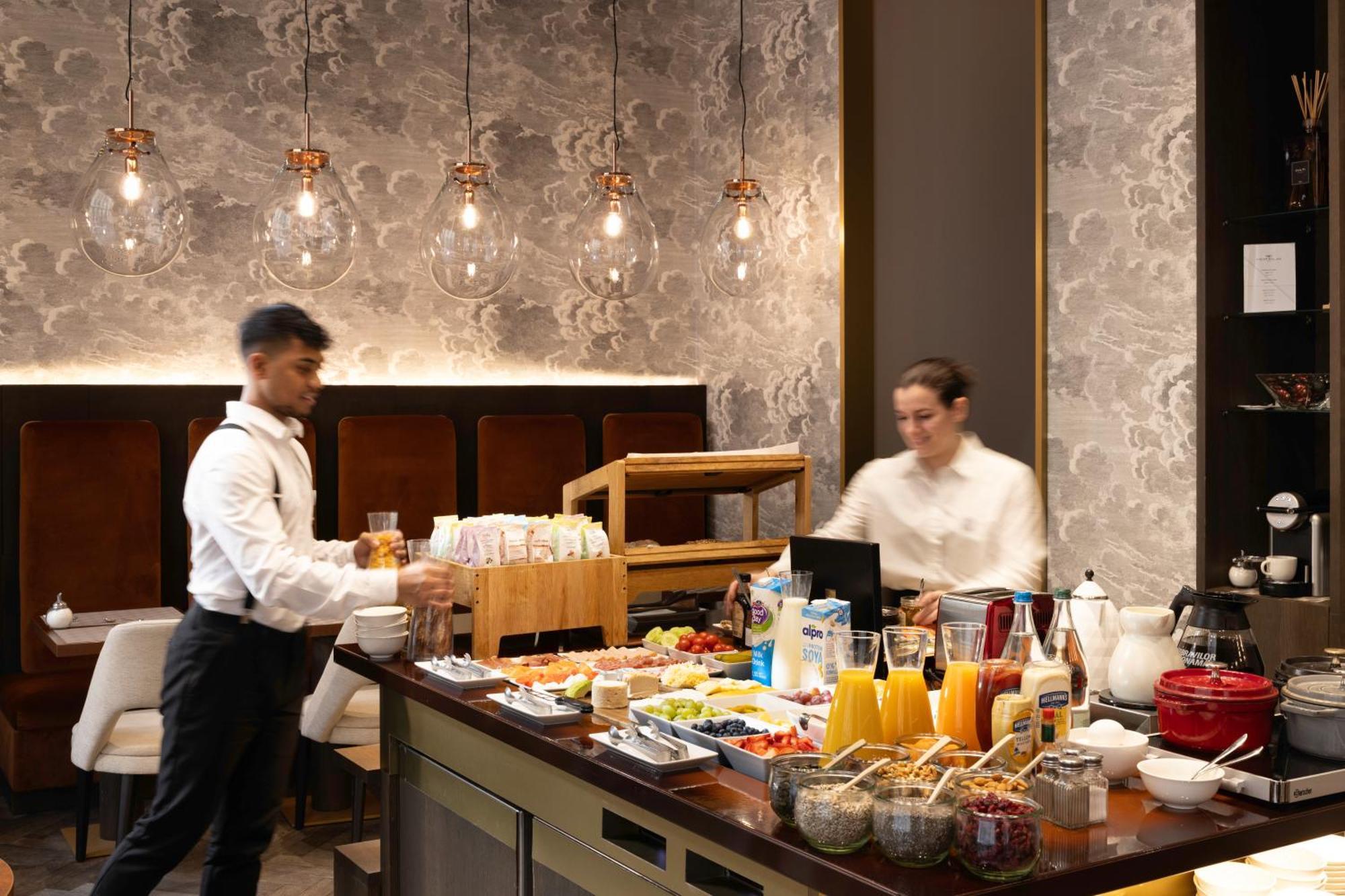 D Hotel
