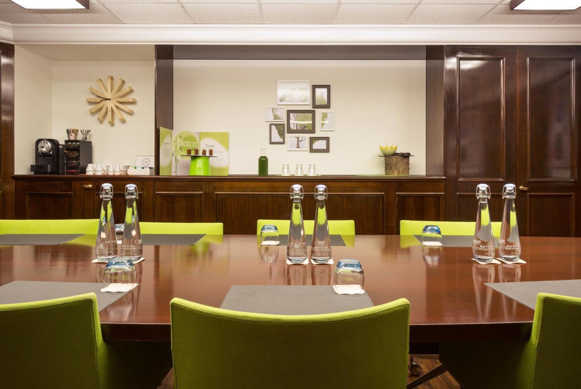 Hotel Novotel Centre 4*