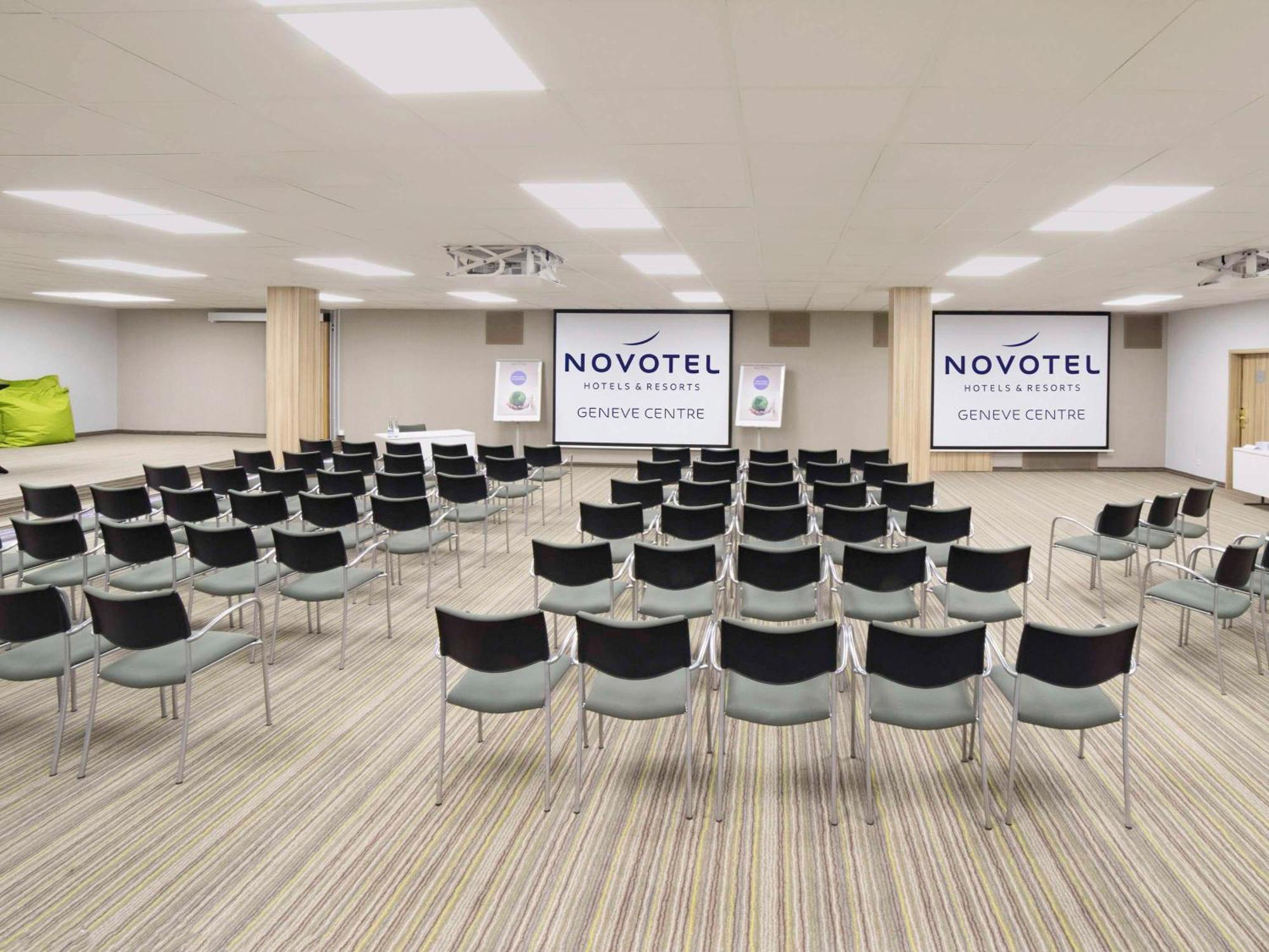 Novotel Centre Hotel 4*