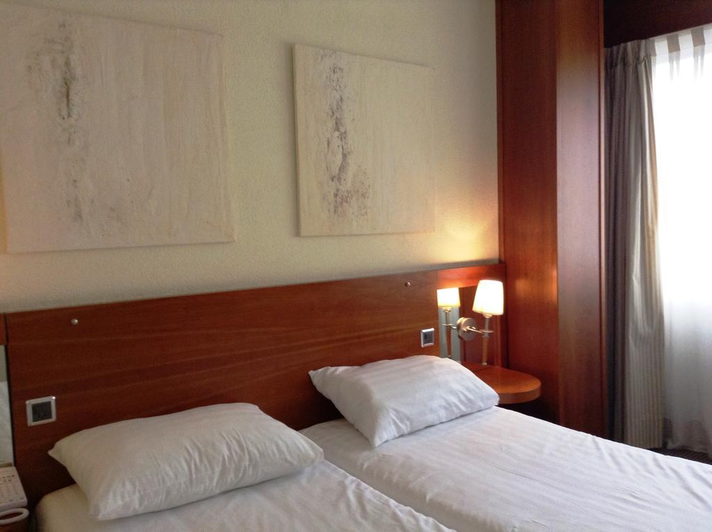 Ibis Centre 3*
