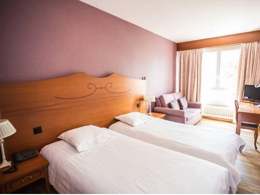 33 Hotel