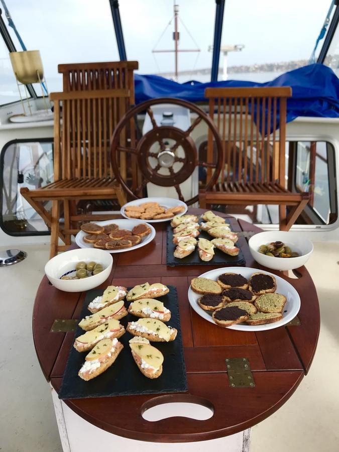 Botel Homeboat-maison Flottante