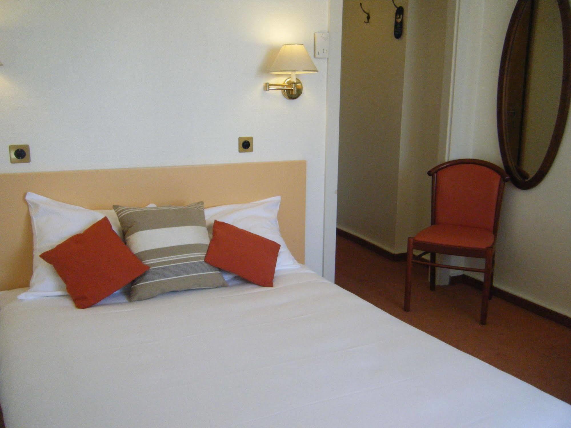 Astoria Hotel 3*