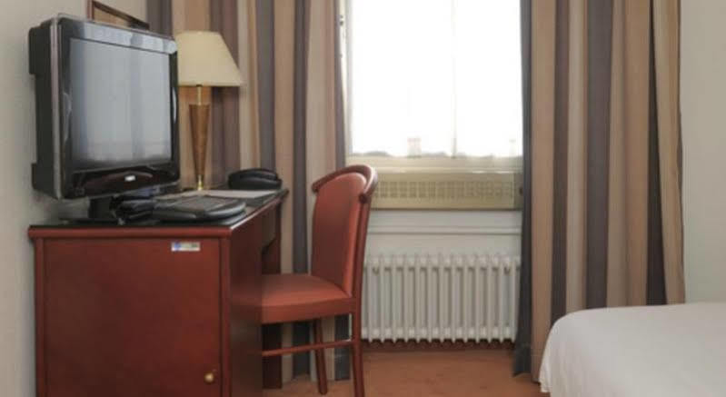 Astoria 3* Genève