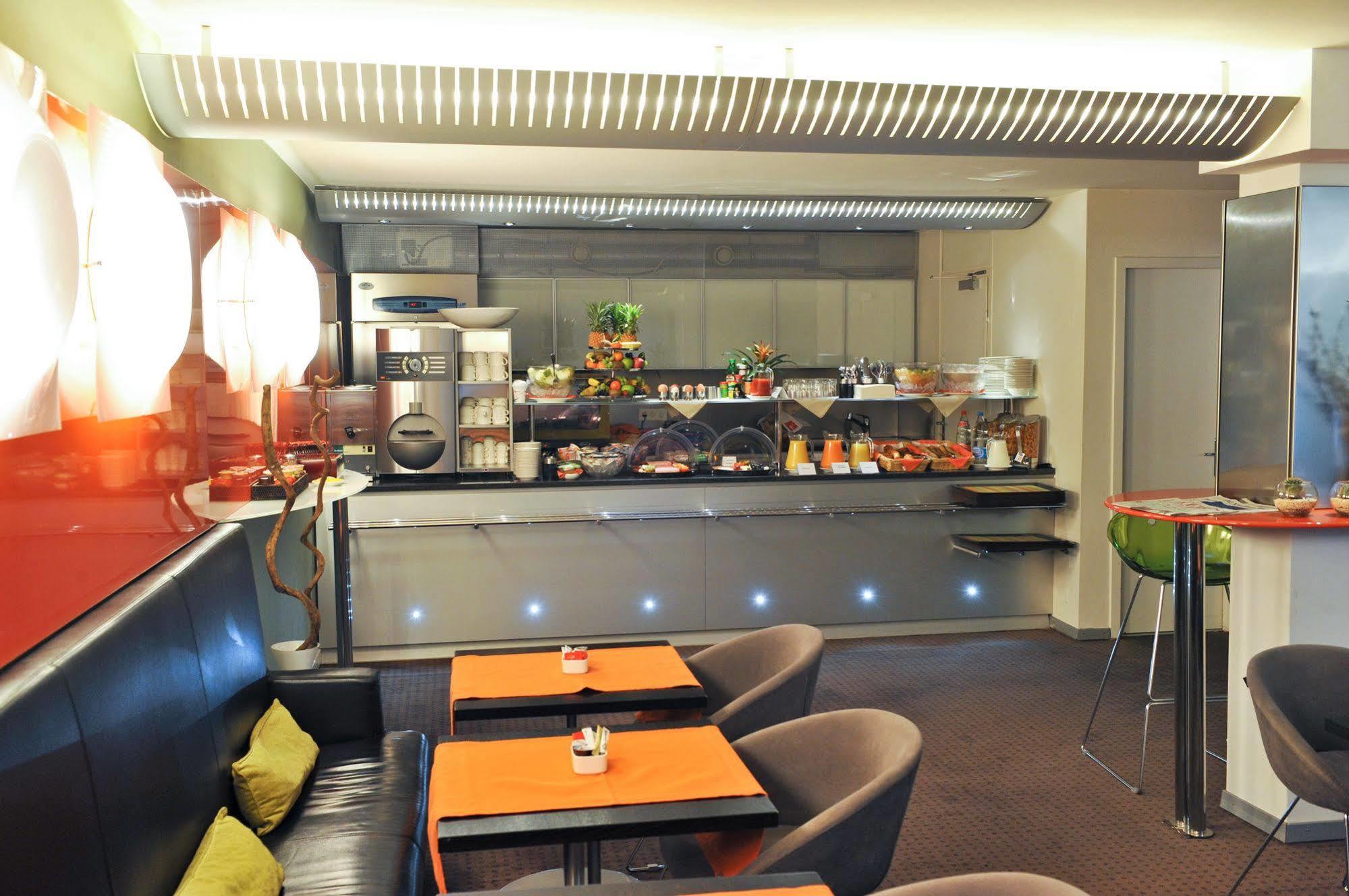 Design F6 Hotel