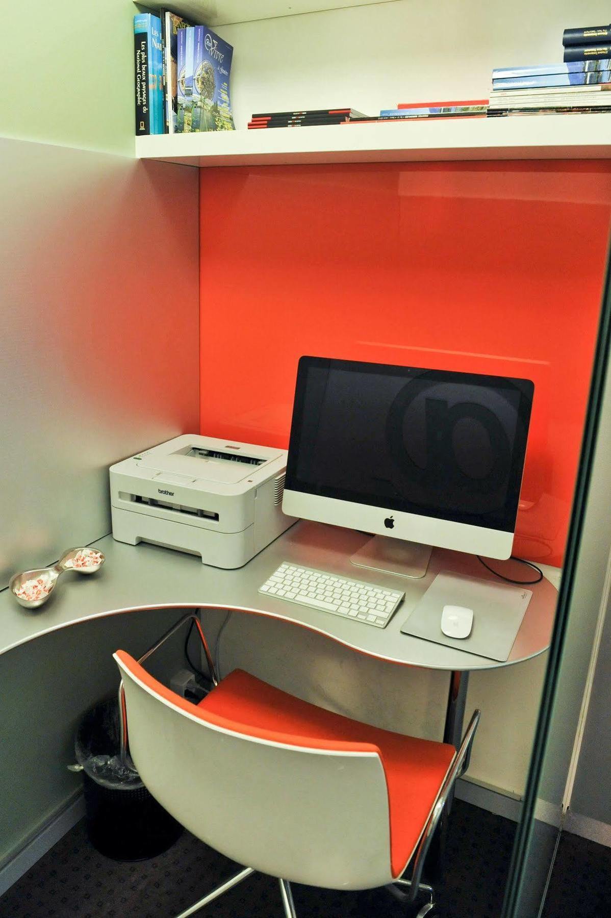 Design F6 Hotel 3*