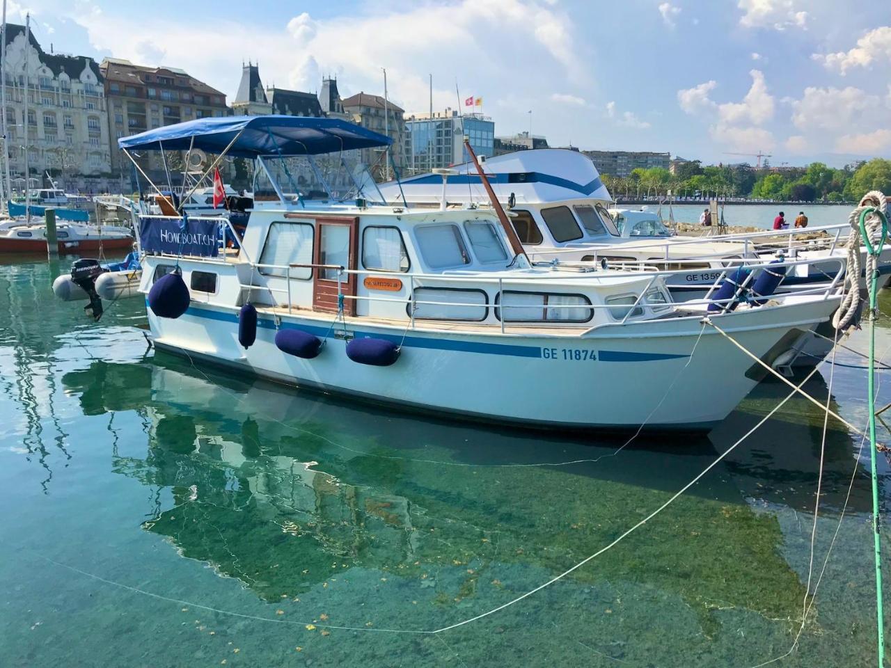 Botel Homeboat-maison Flottante 4*