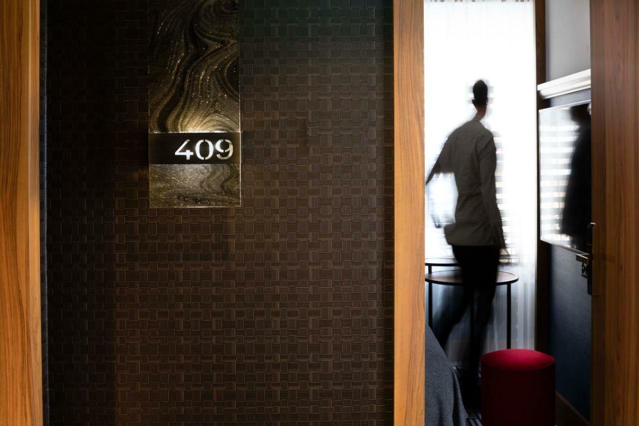 Hotel D