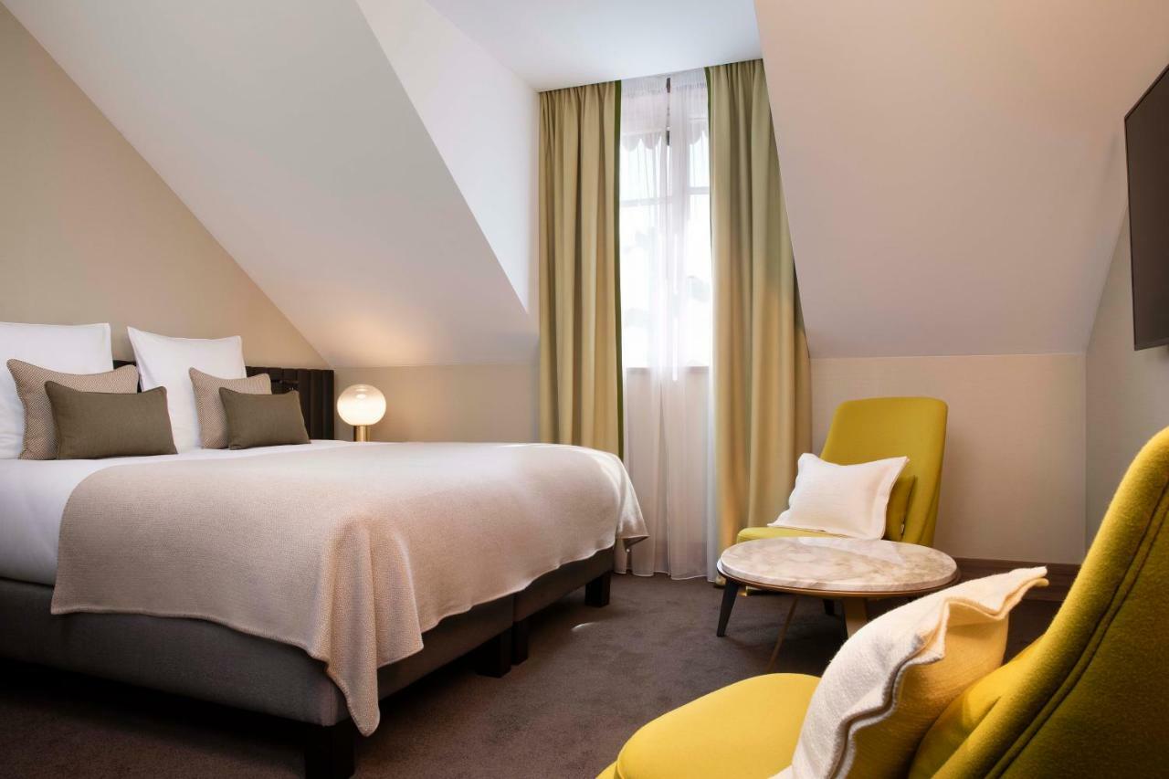 D Hotel