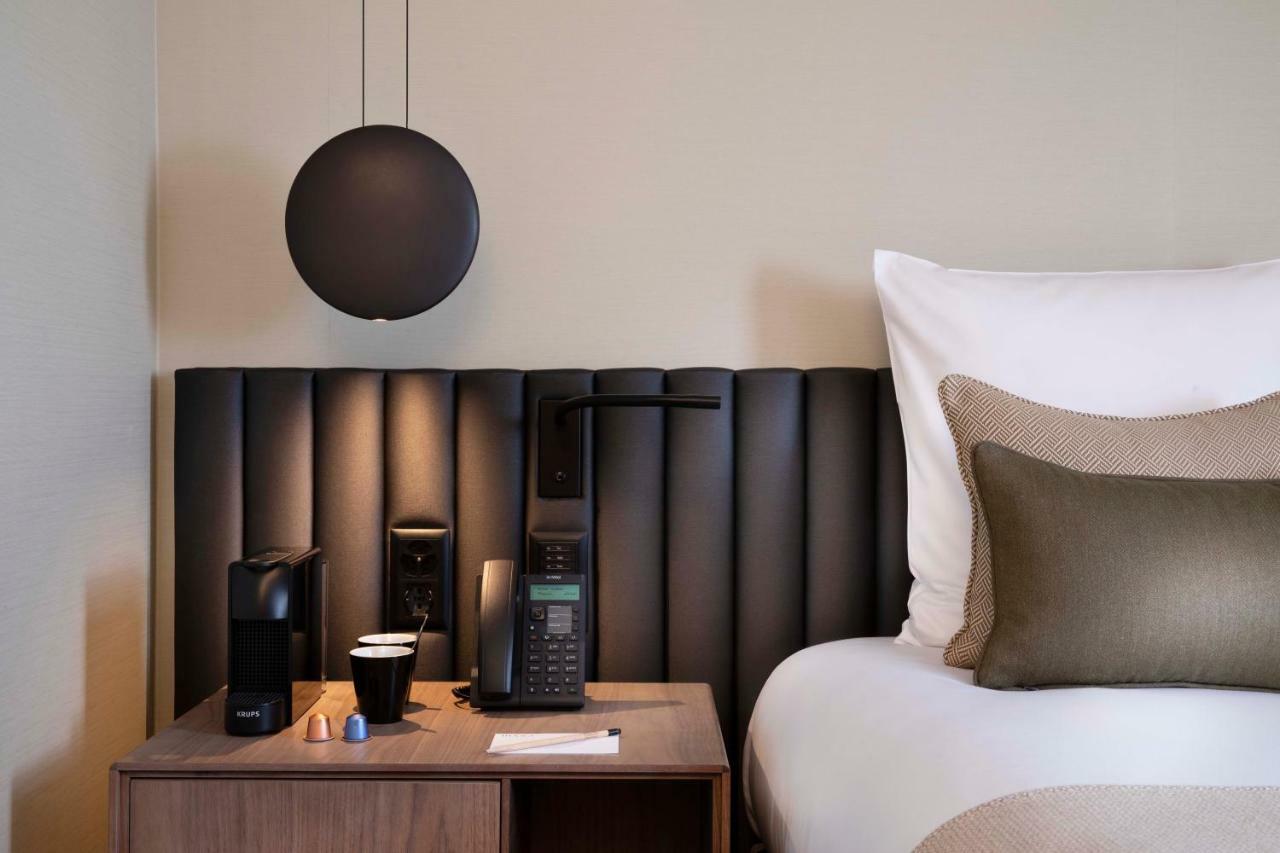 D Hotel 4*
