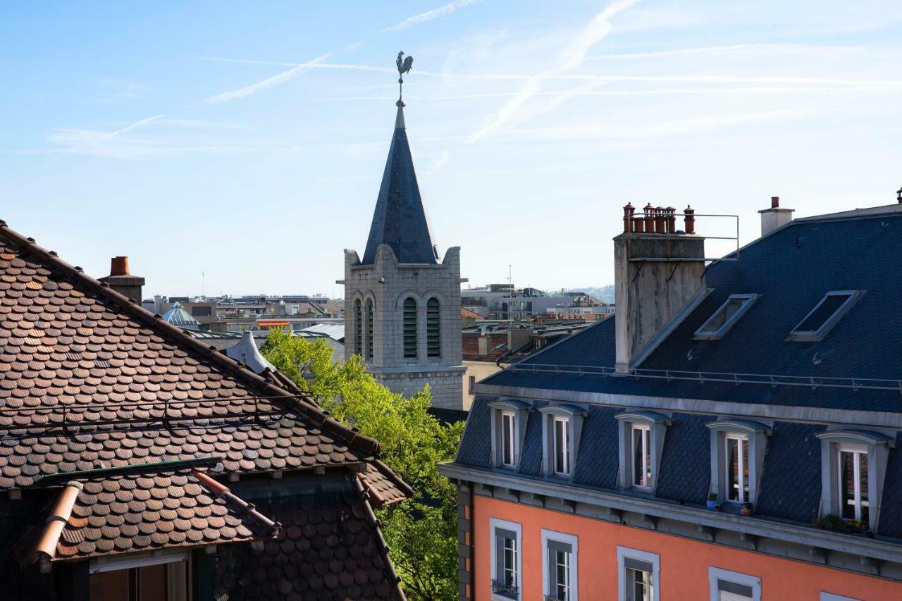 D Genève