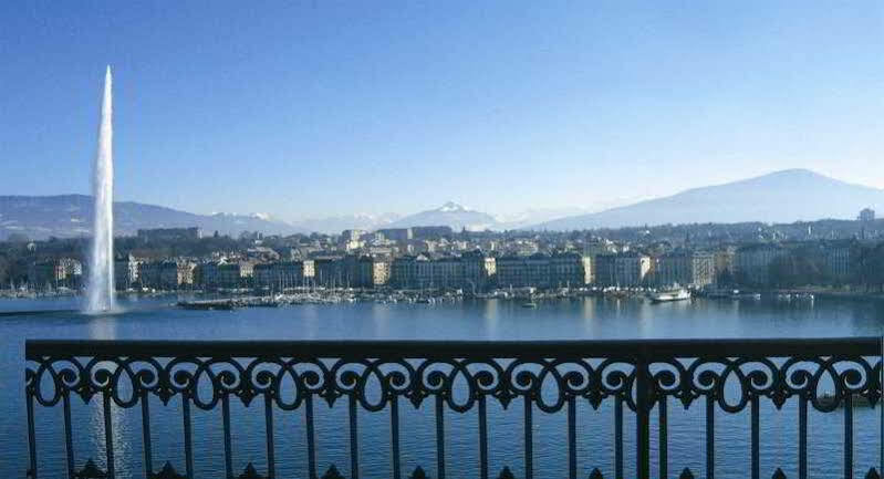 The Ritz-carlton De La Paix, Hotel