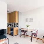 Mole Residence By Homenhancement