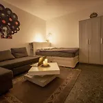 Central And Cozy Haven In Geneva