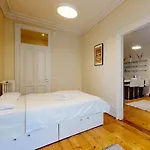 Magnificent Two Bedroom Apartment In A Luxury Building