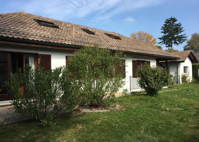 Room In Aire Private House