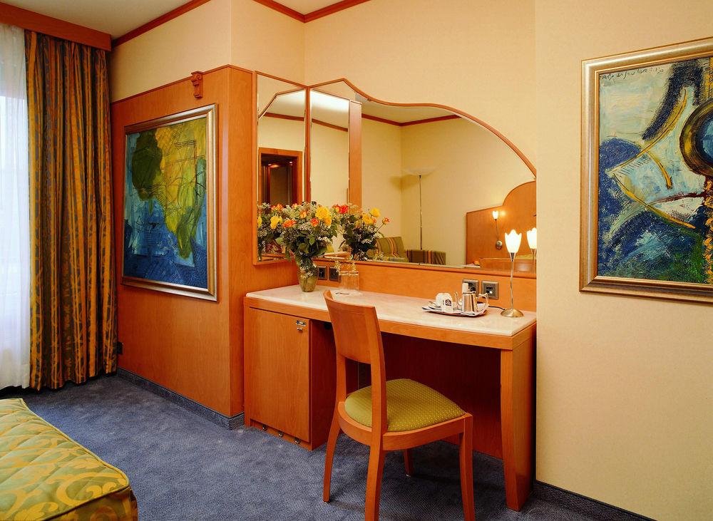 Strasbourg 3* Genève