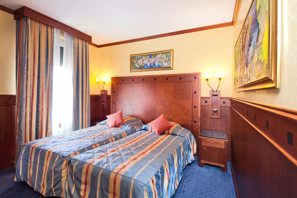 Strasbourg Hotel 3*