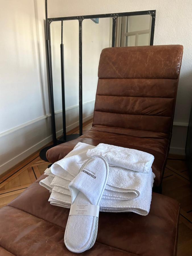 Double Bedroom & Kitchen - Perle Du Lac, *