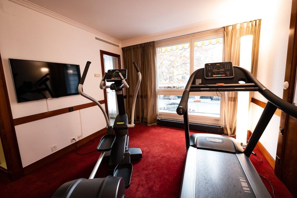 Hotel The Ambassador 4*