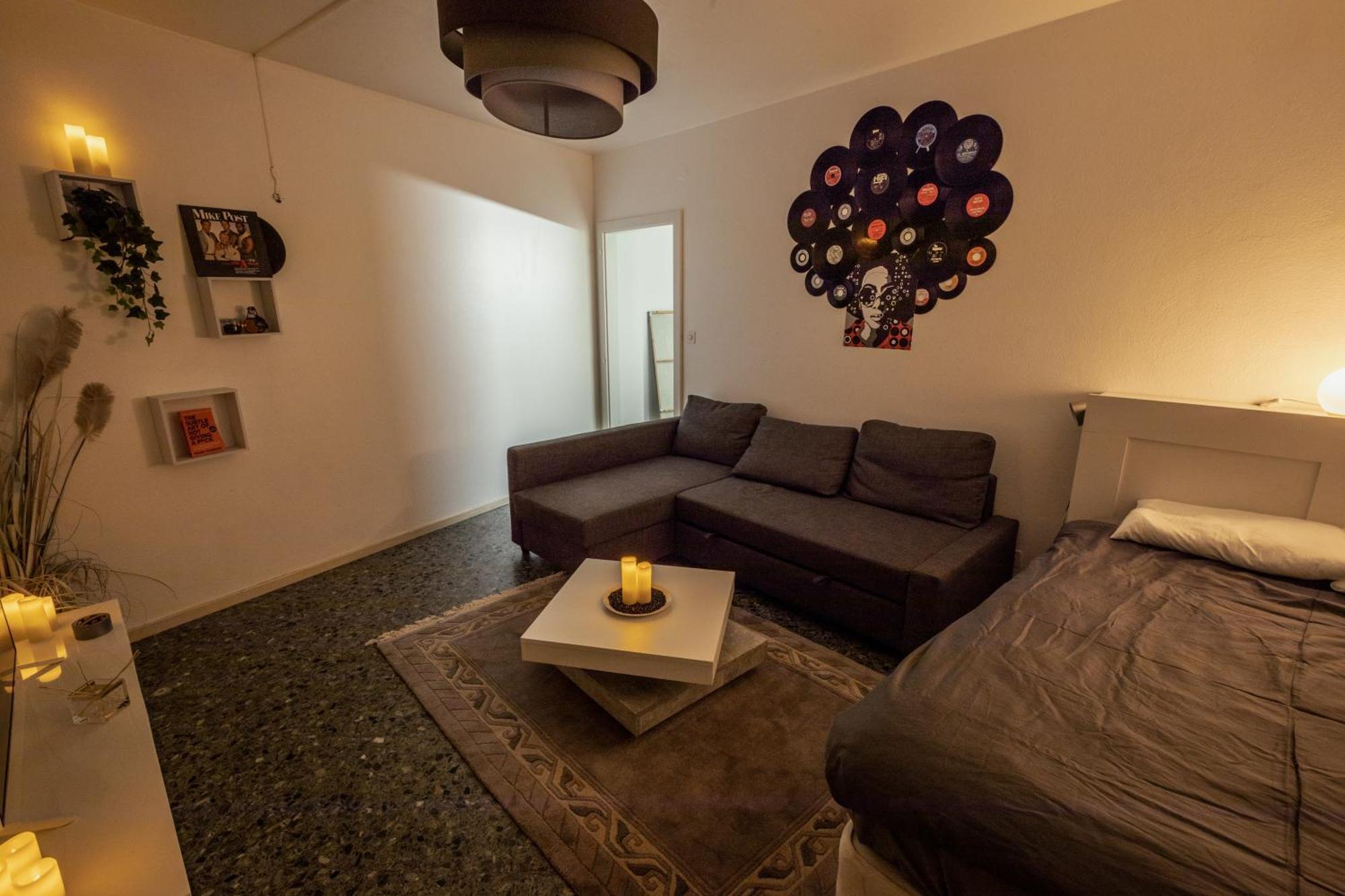 And Cozy Haven In Appartement *