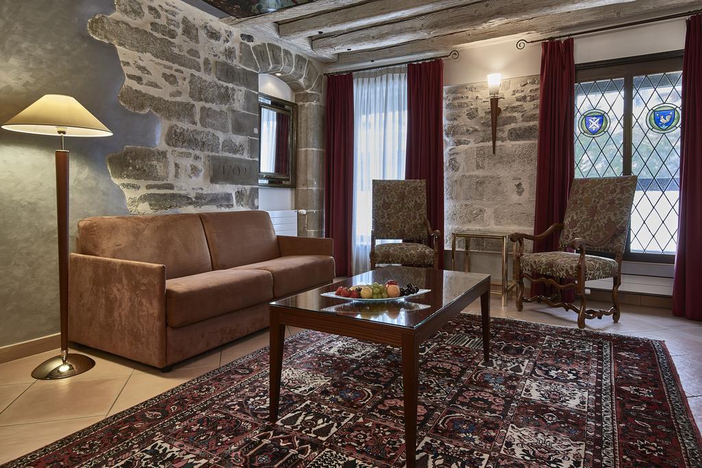 Hotel D'allèves 4*