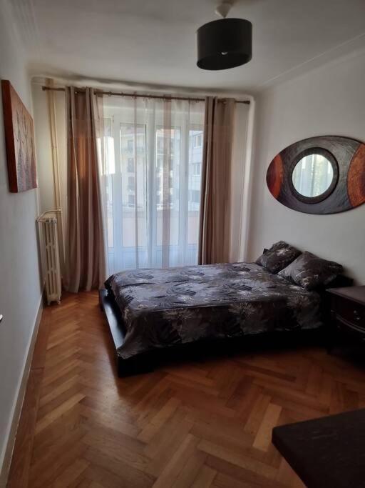 Apartamento Joli Aux Eaux Vives