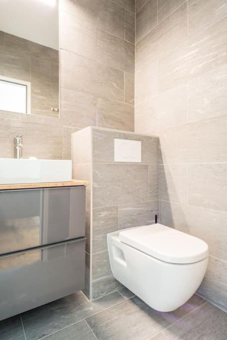 Apartamento Aurora A Champel Avec Terrasse Ginebra