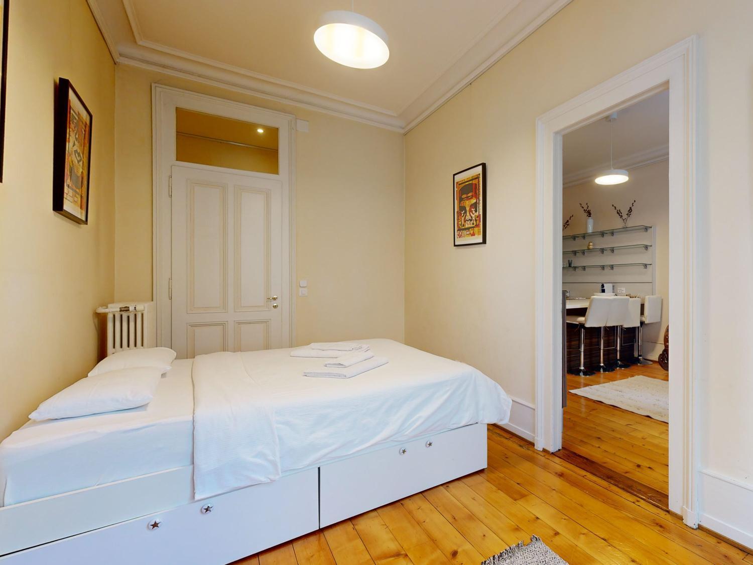 Magnificent Two Bedroom In A Luxury Building * Genève