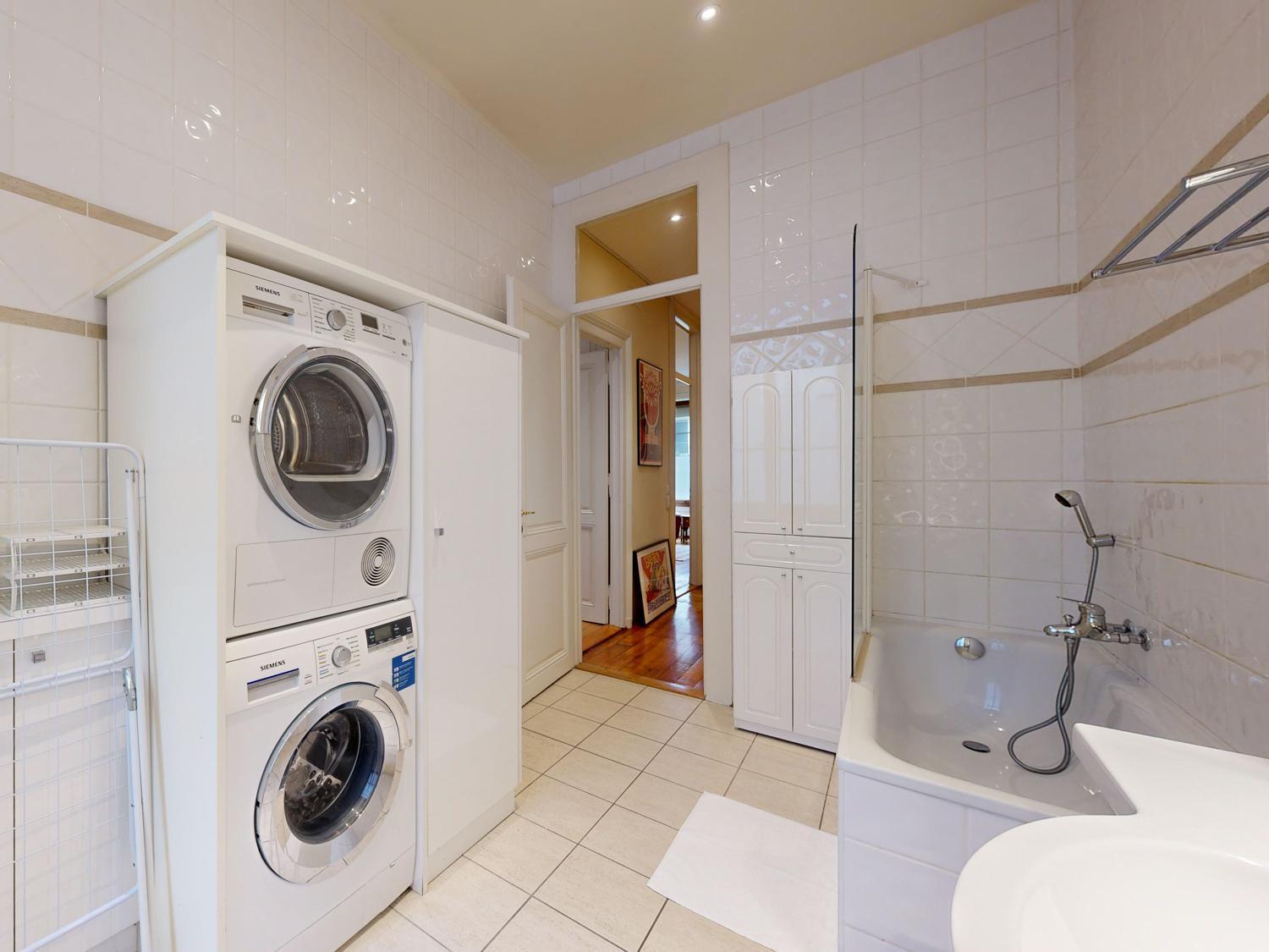 Magnificent Two Bedroom In A Luxury Building Appartement Genève
