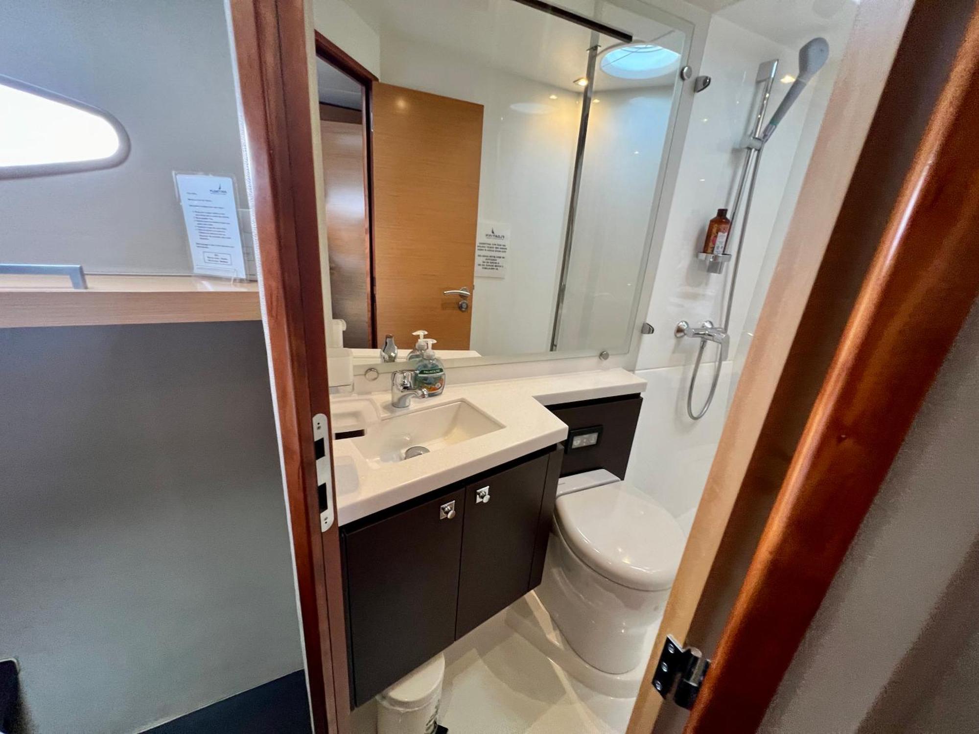 Floatinn Boat-bnb Bateau-hôtel 3*