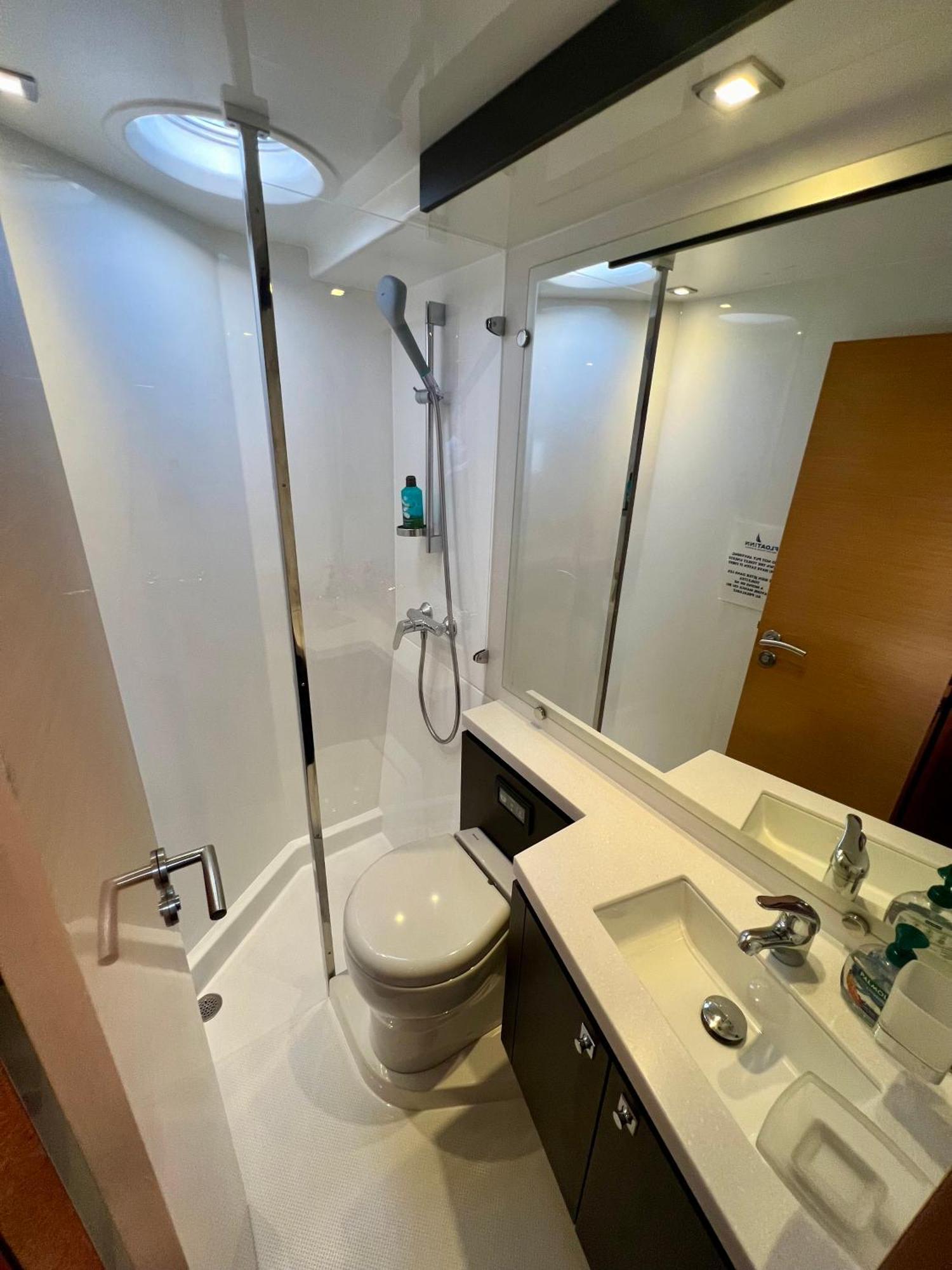 Floatinn Boat-bnb Bateau-hôtel
