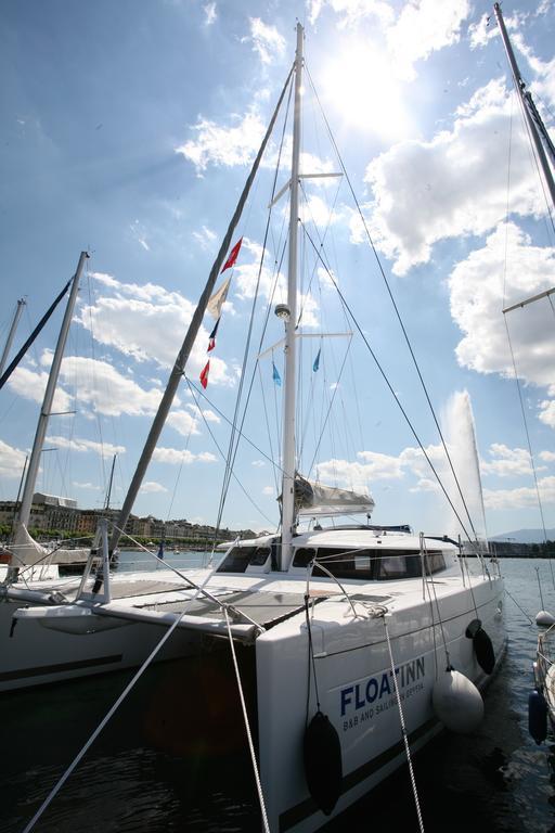 Bateau-hôtel Floatinn Boat-bnb 3*