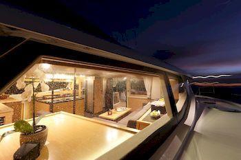 Bateau-hôtel Floatinn Boat-bnb 3*