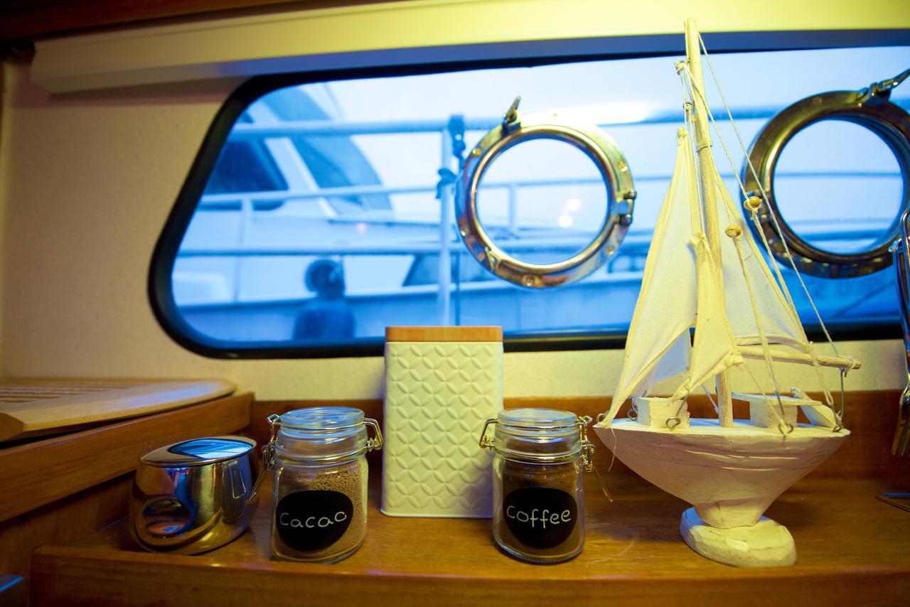 Homeboat-maison Flottante 4*