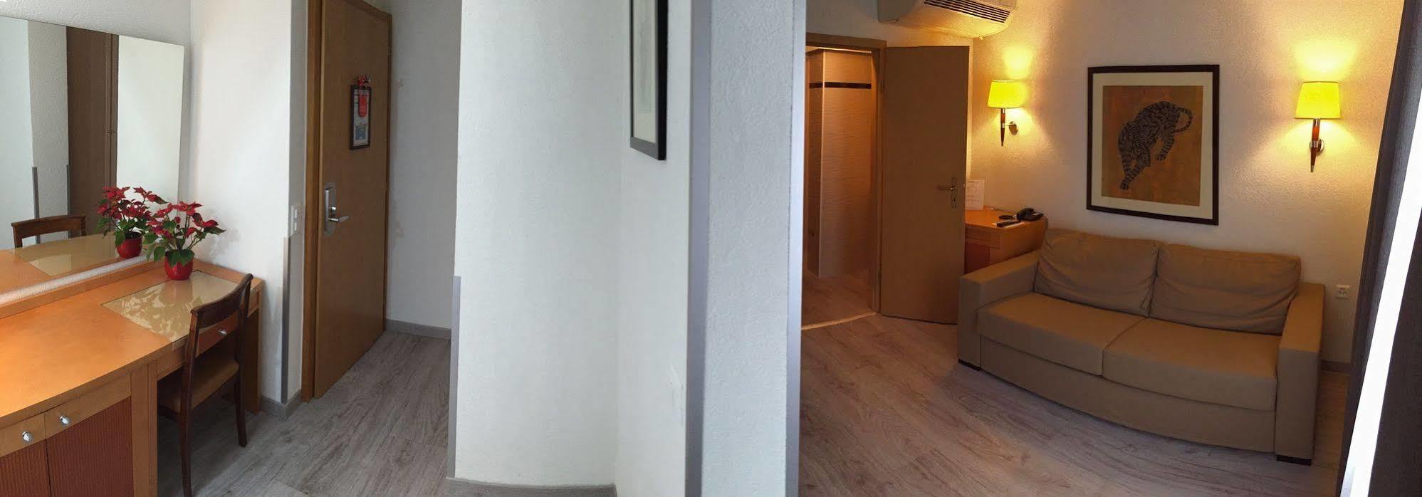 Cityzen Aparthotel 3*