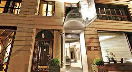 D'allèves Hotel