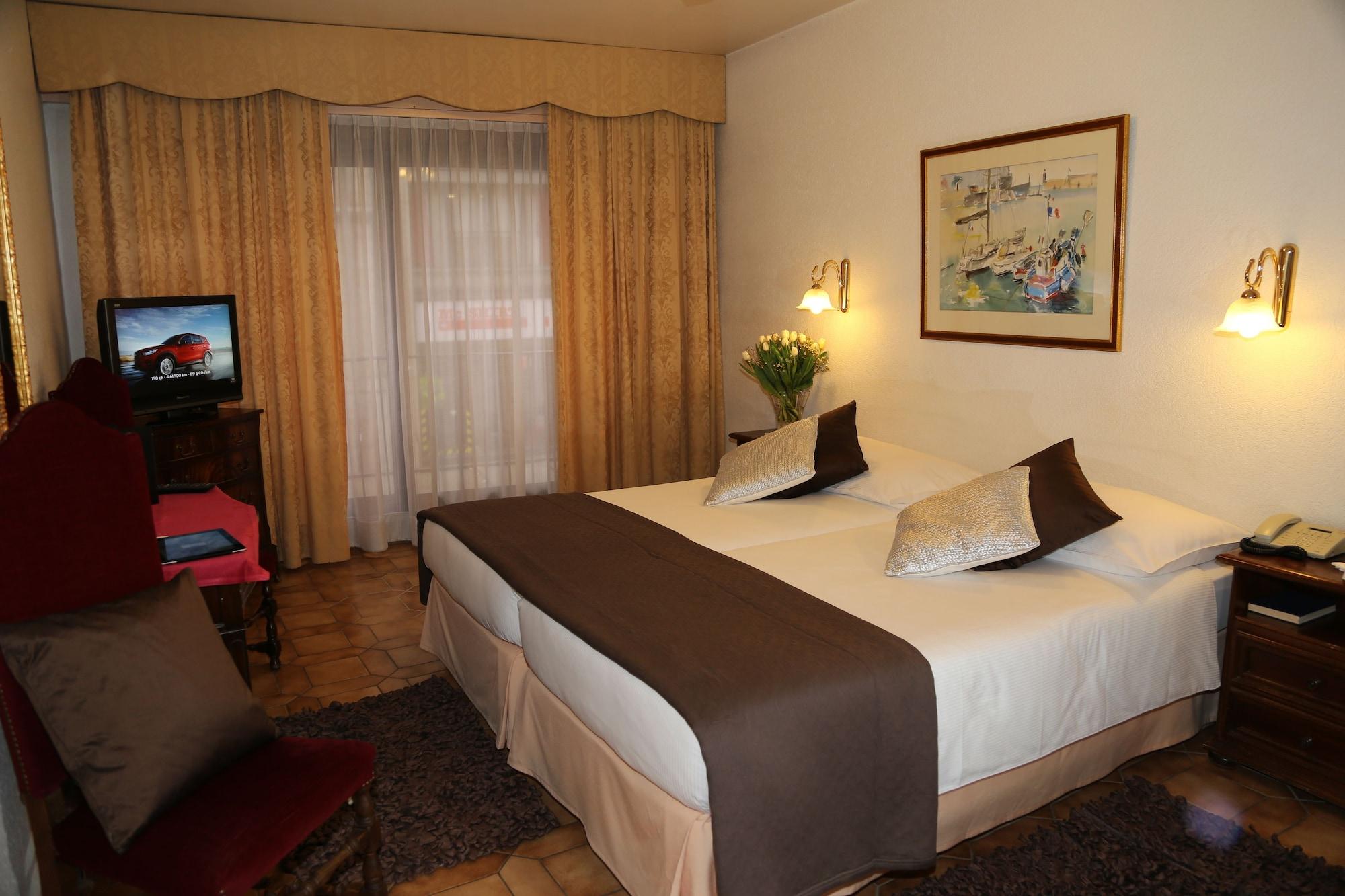 Hotel Excelsior