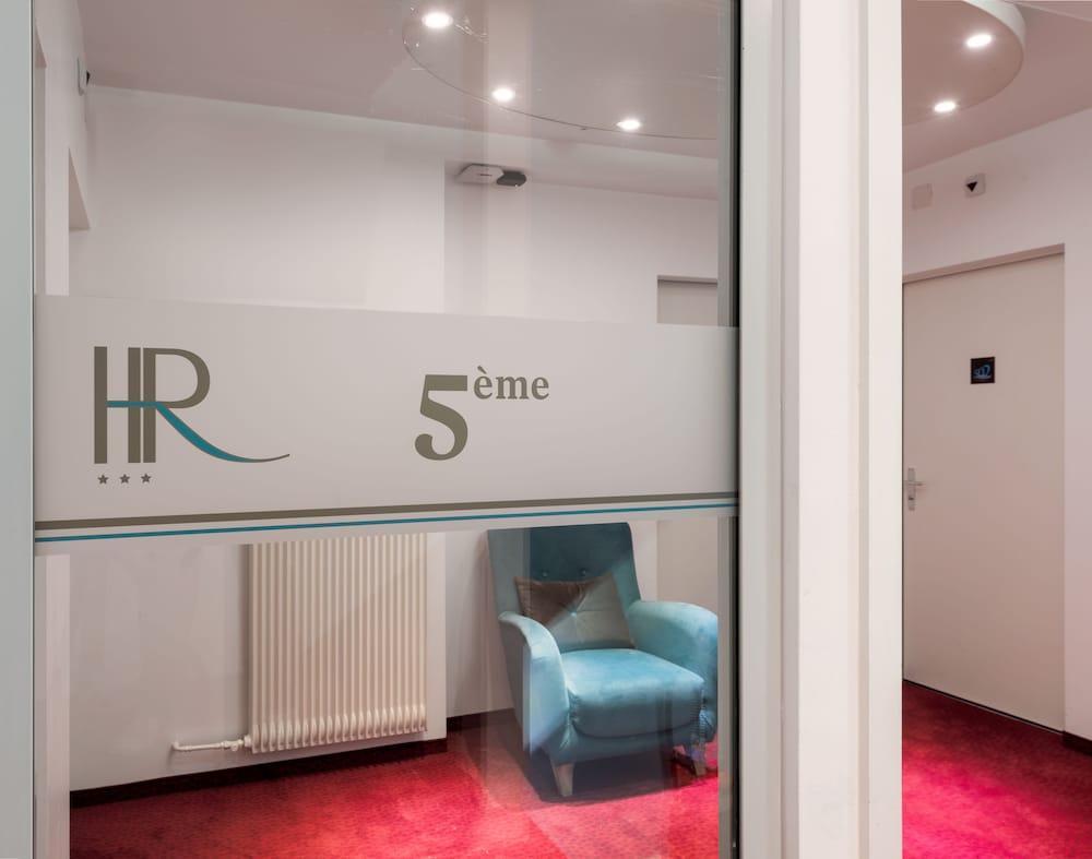 Rousseau 3*