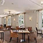 Hôtel Résidence Parc des Eaux Vives