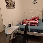 Chambre chez Habitant près Aéroport - Palexpo - ONU de Genève
