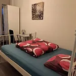 Chambre chez Habitant près Aéroport - Palexpo - ONU de Genève