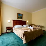 Hotel Churchill